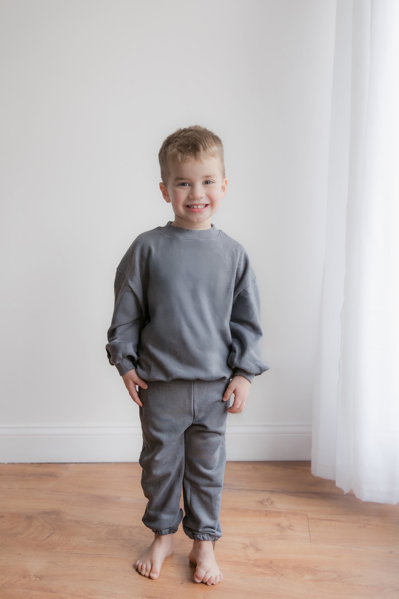 light cotton crew